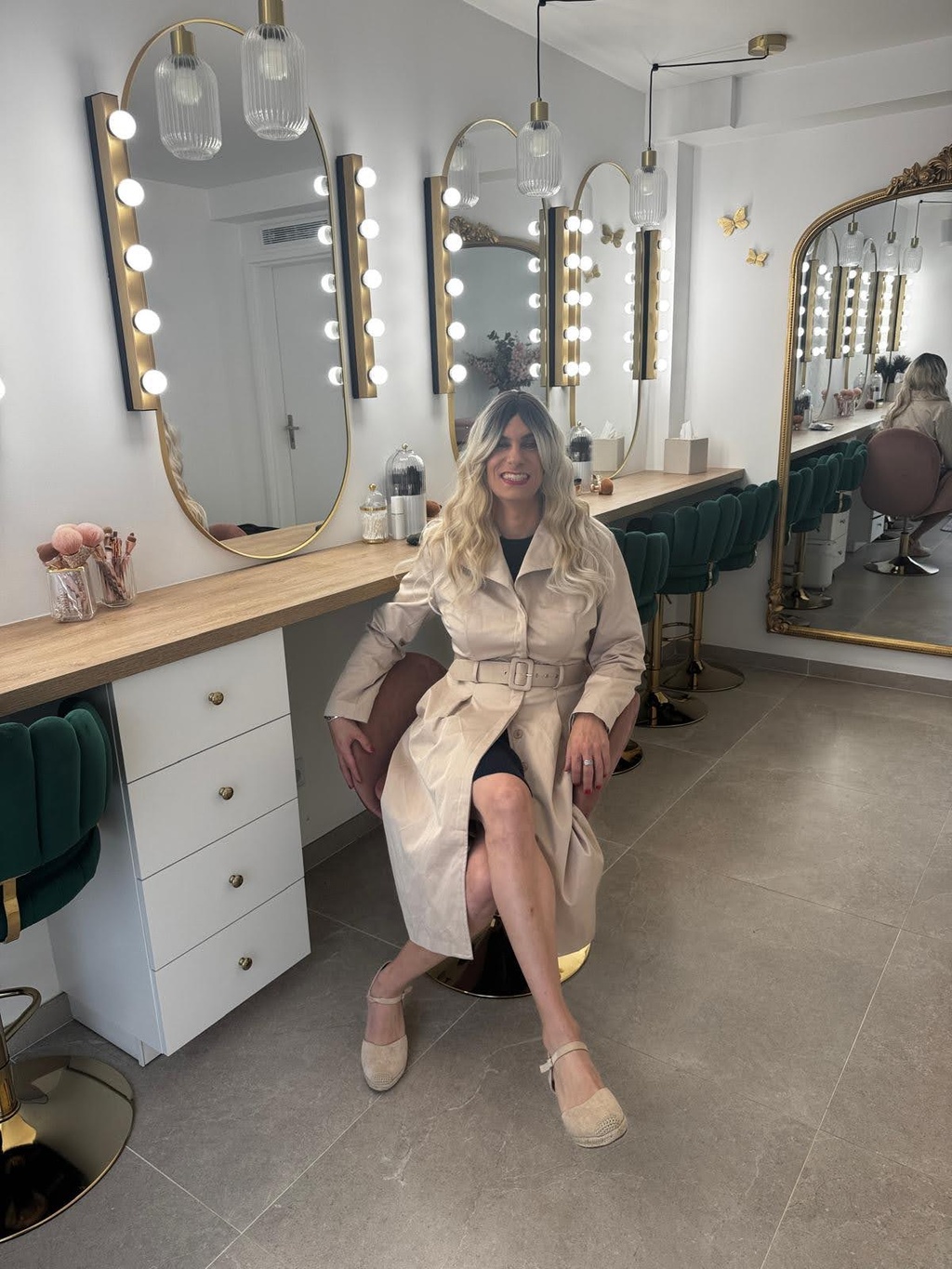 Tina bigenre transbeaute sorties maquillage travesti 19