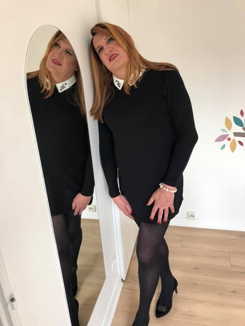 Dominique 2