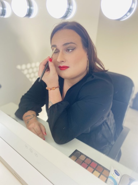 Angelina chez Transbeauté séance Make Up