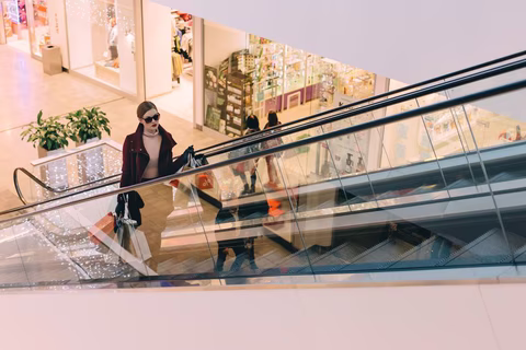 accompagnement shopping pour transgenre et travesti
