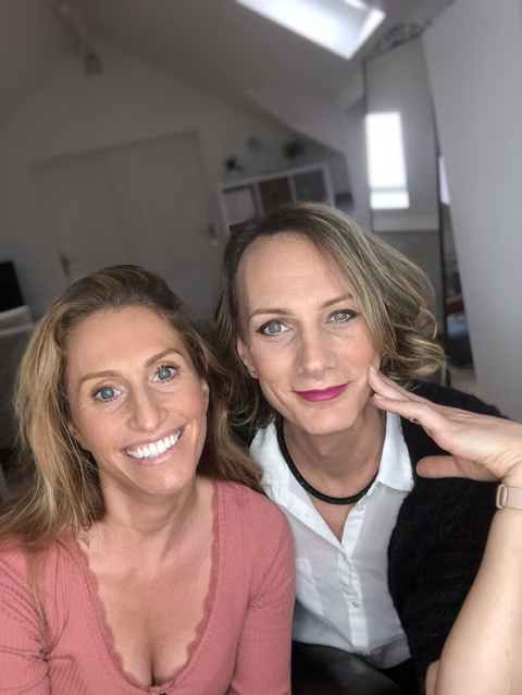 Témoignage transgenre travesti aprés séance maquillage