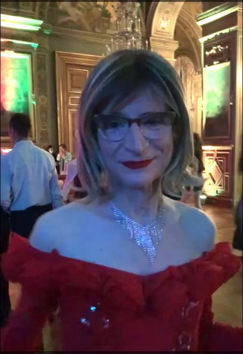Robe Claude