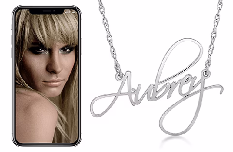 pendentif selfie et nom
